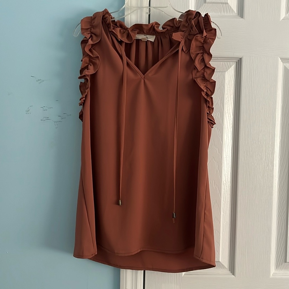 NWOT Entro Sleeveless Blouse